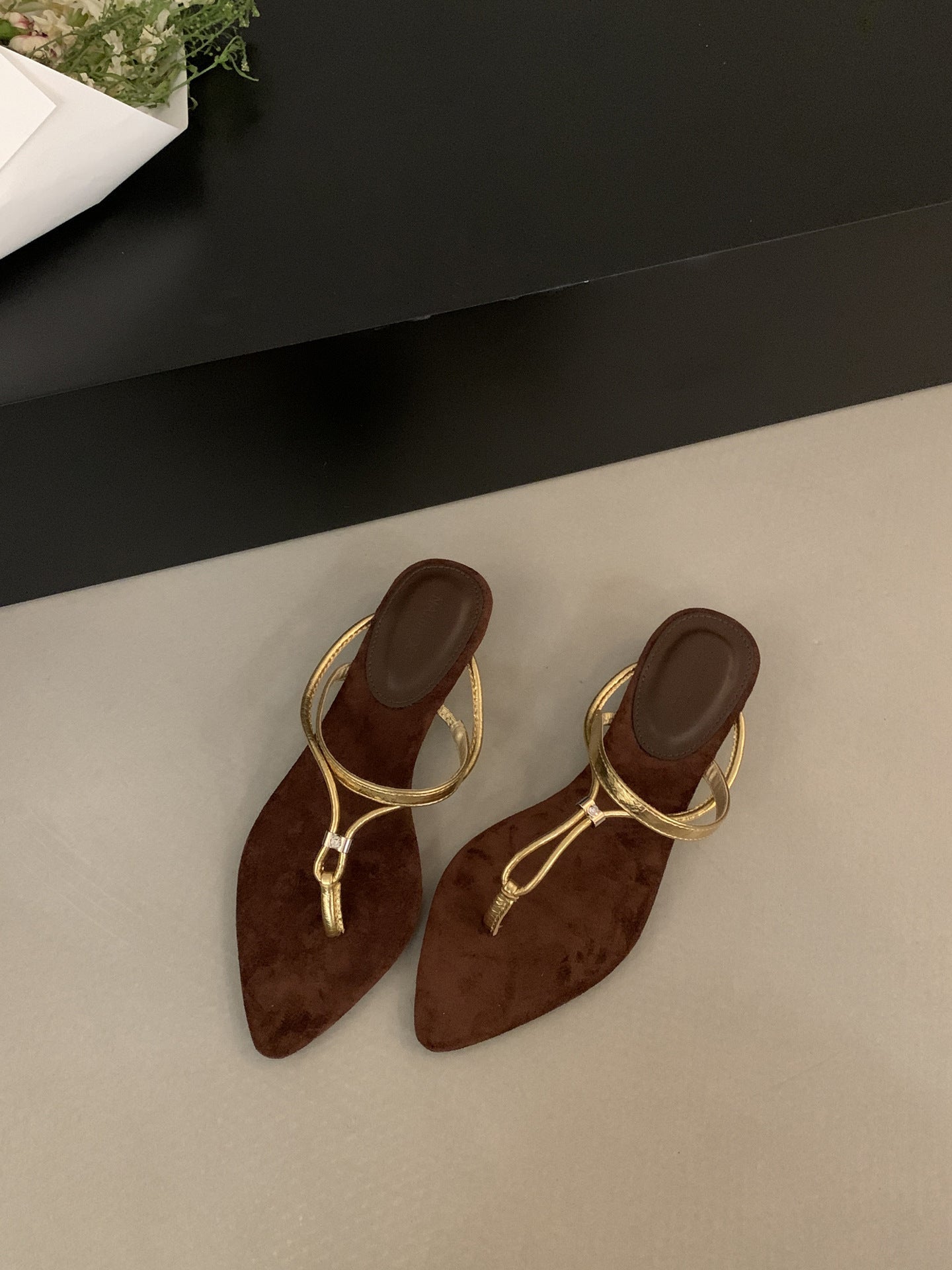 Mules slingback à bout pointu avec bride réglable à la cheville pour femme par berg-feldt