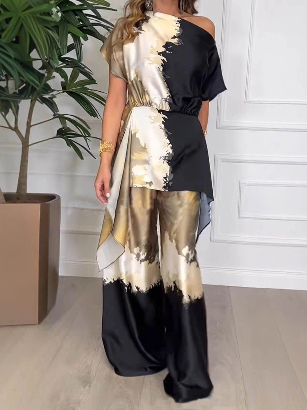 Asymmetrischer Damen-Jumpsuit mit exklusivem Farbverlauf von berg-feldt