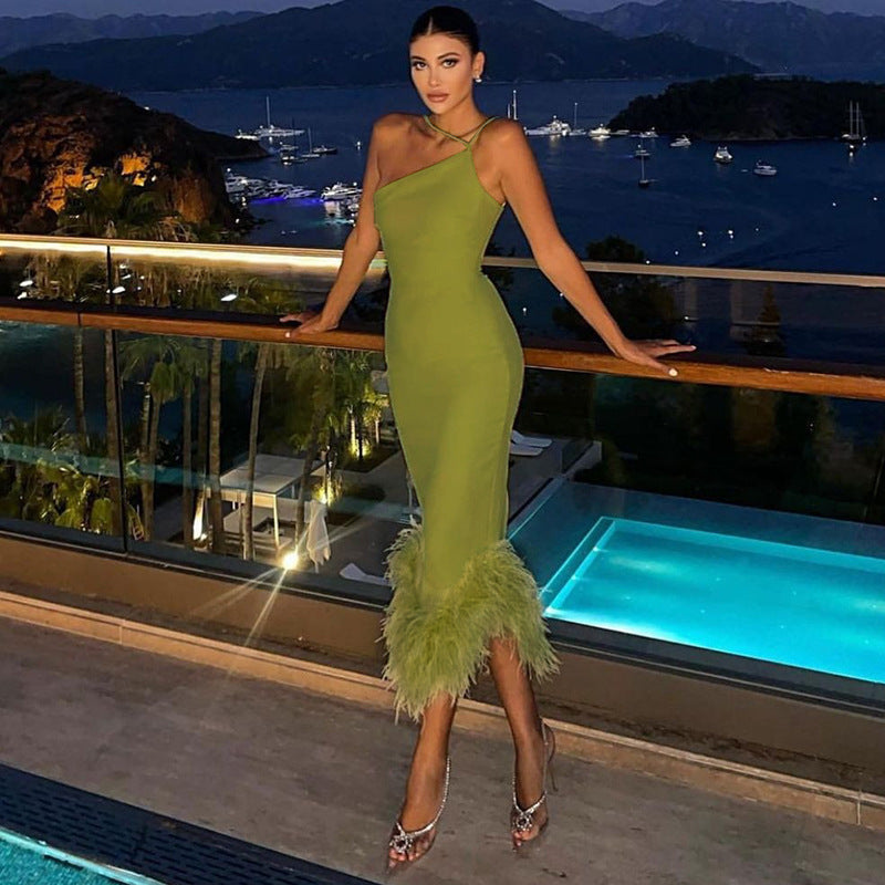 Asymmetrisches Kleid mit glitzerndem Saum von berg-feldt