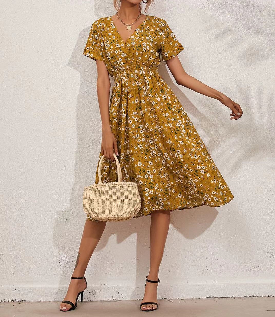 Robe midi fleurie pour femme avec taille froncée de berg-feldt