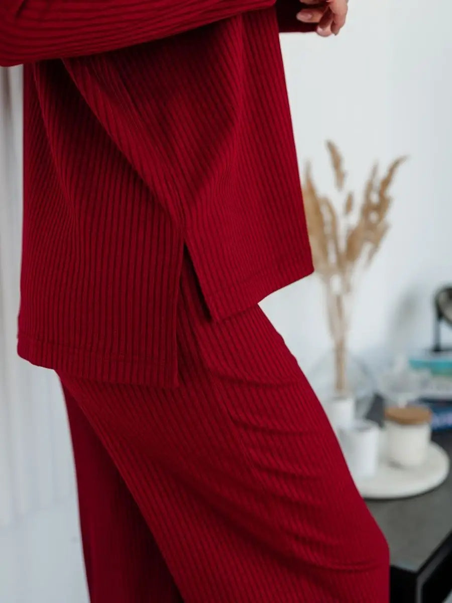 Bequemer Damen-Loungeanzug mit langen Ärmeln und weitem Schnitt von berg-feldt