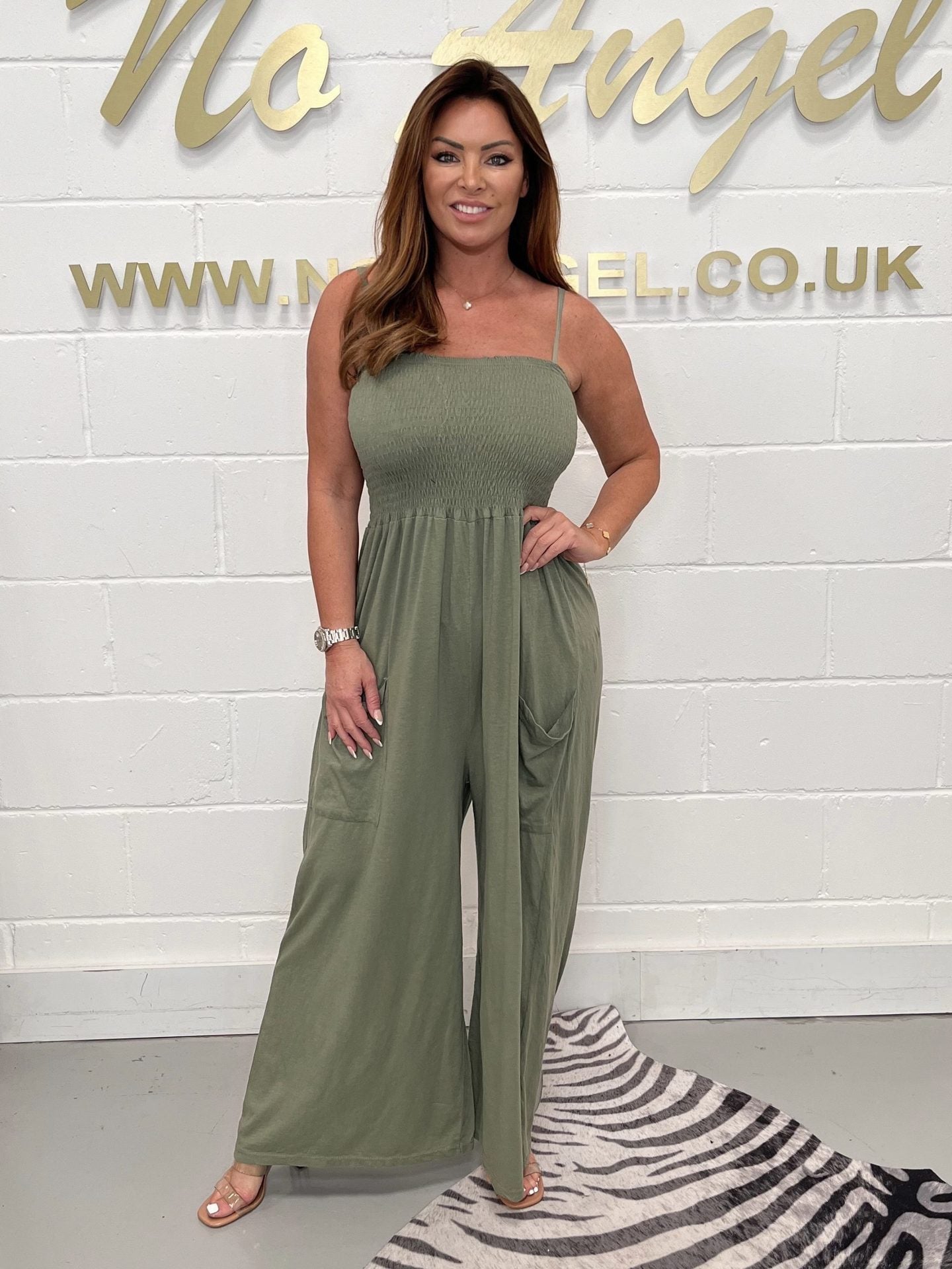 Bequeme Damen-Latzhosen aus weichem Stoff von berg-feldt