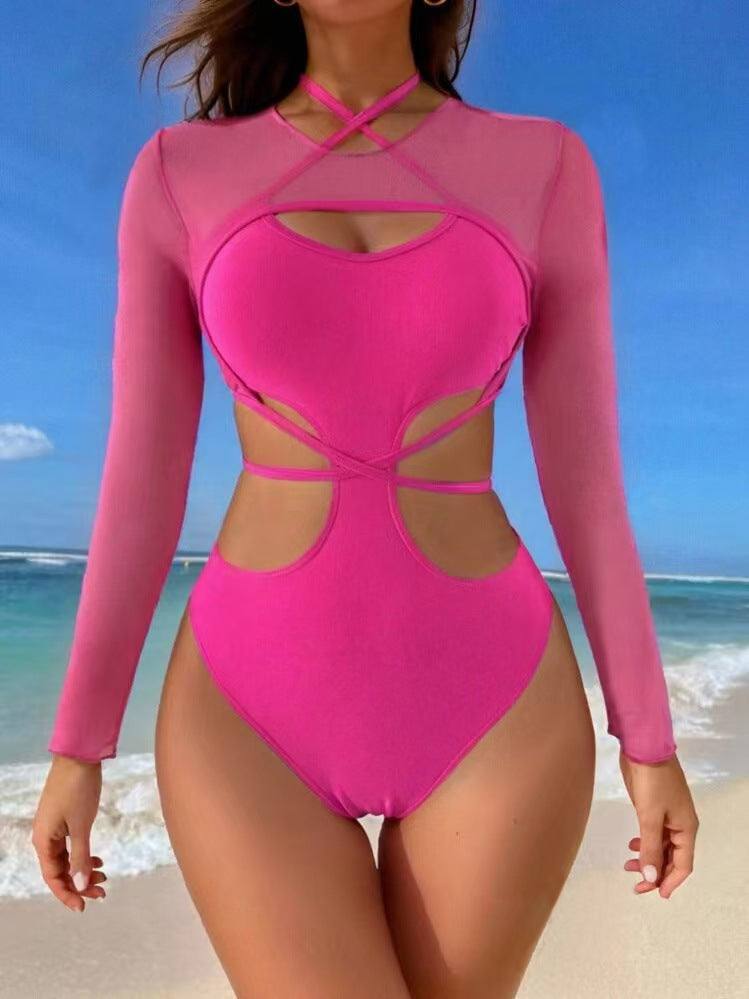 Badeanzug für Damen mit innovativem Cut-out und langen Ärmeln von berg-feldt