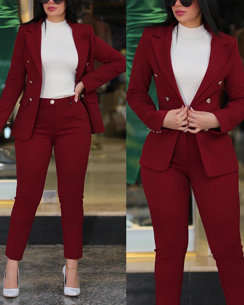 Ensemble élégant pour femme avec blazer ajusté et pantalon slim Berg-Feldt