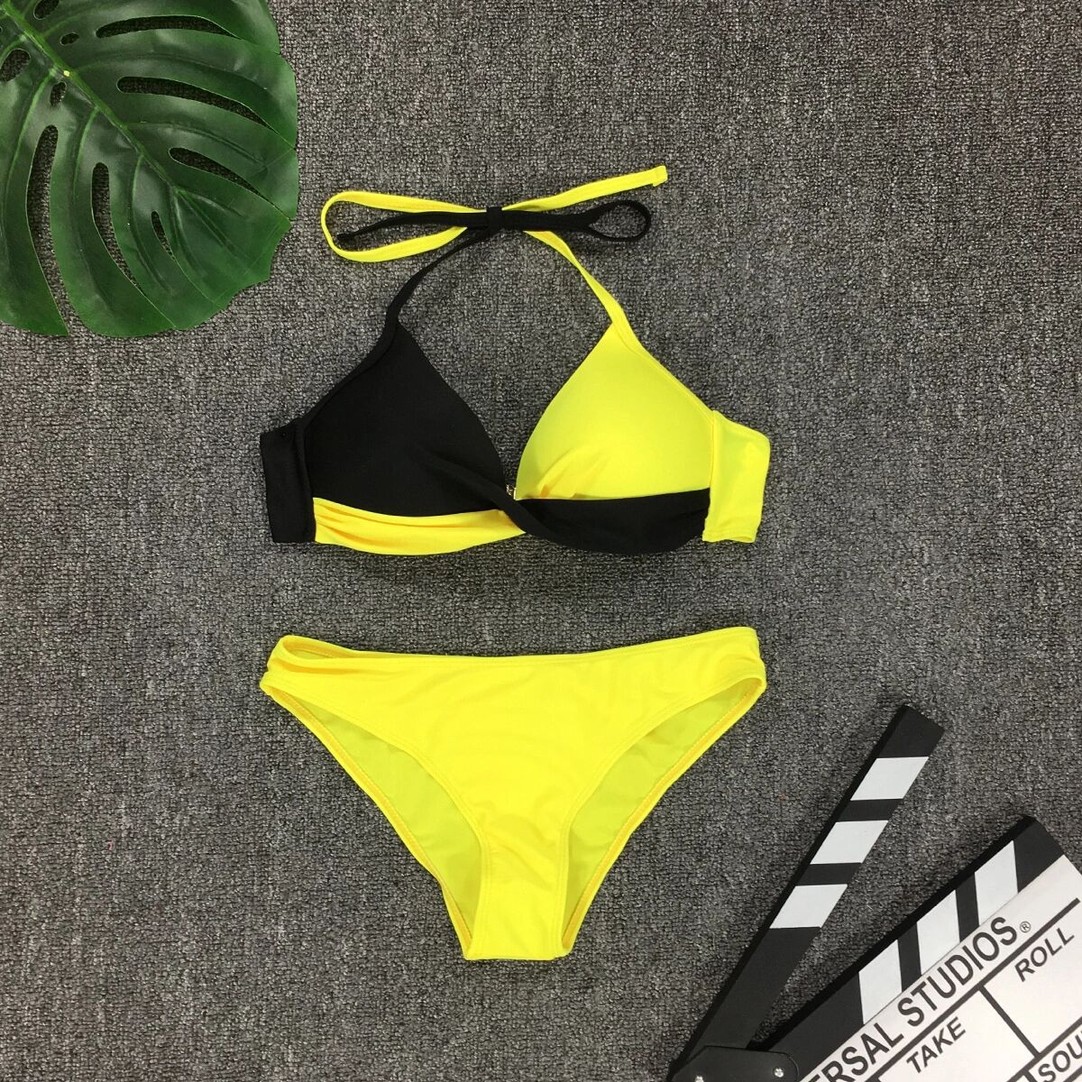 Zweifarbiger Damen Dreiecksbikini von berg-feldt