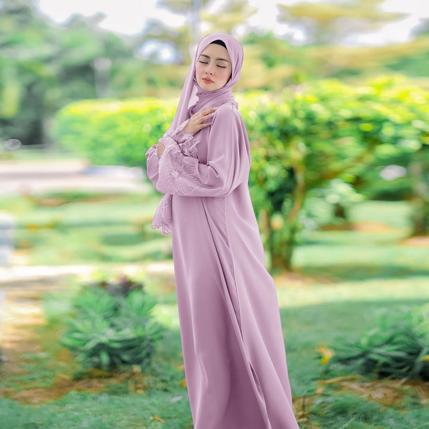 Damen Elegantes Maxikleid mit floraler Spitze Berg-Feldt