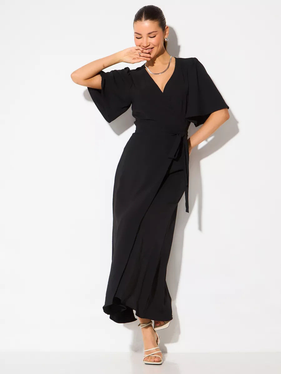 Wickelkleid für Damen mit weiten Ärmeln und hohem Schlitz von berg-feldt
