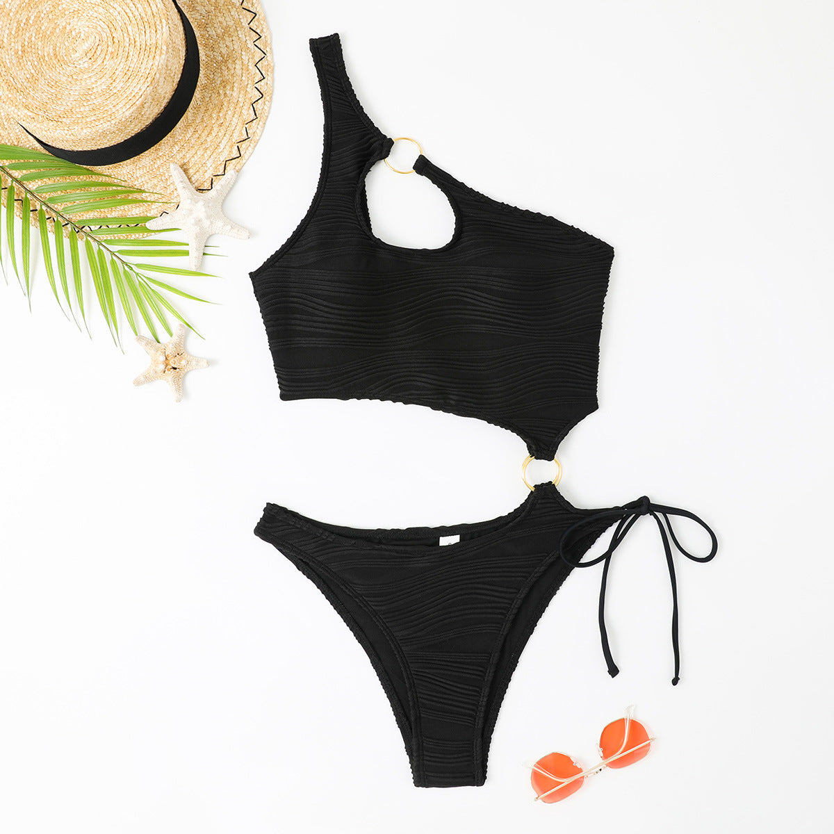 Asymmetrischer Damen-Bikini mit Ringdetails von berg-feldt