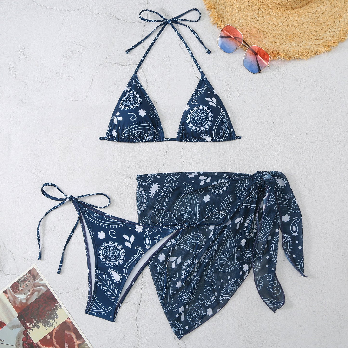 Wickelrock-Bikini mit Blumenmuster von berg-feldt