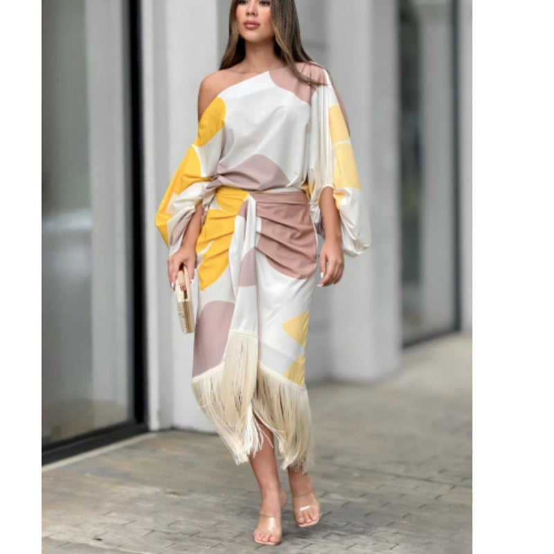 Asymmetrisches Wickelkleid mit Fransenbesatz von berg-feldt