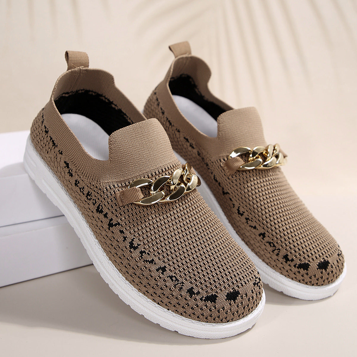 Bequeme Damen Sneakers mit modischem Kettendetail von berg-feldt