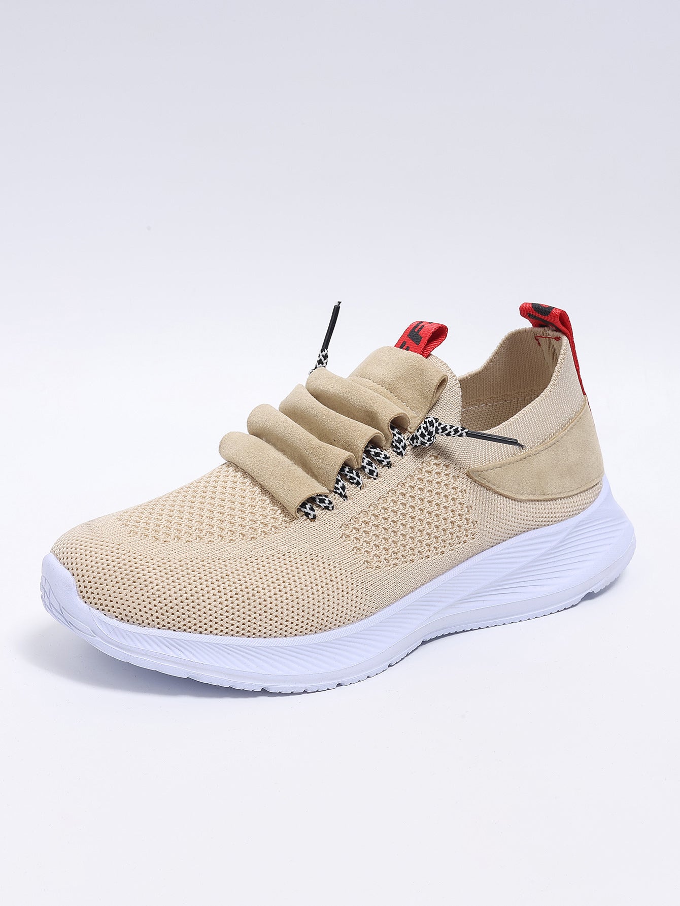 Sportliche Damensneakers mit elastischem Schaft und rutschfester Sohle von berg-feldt