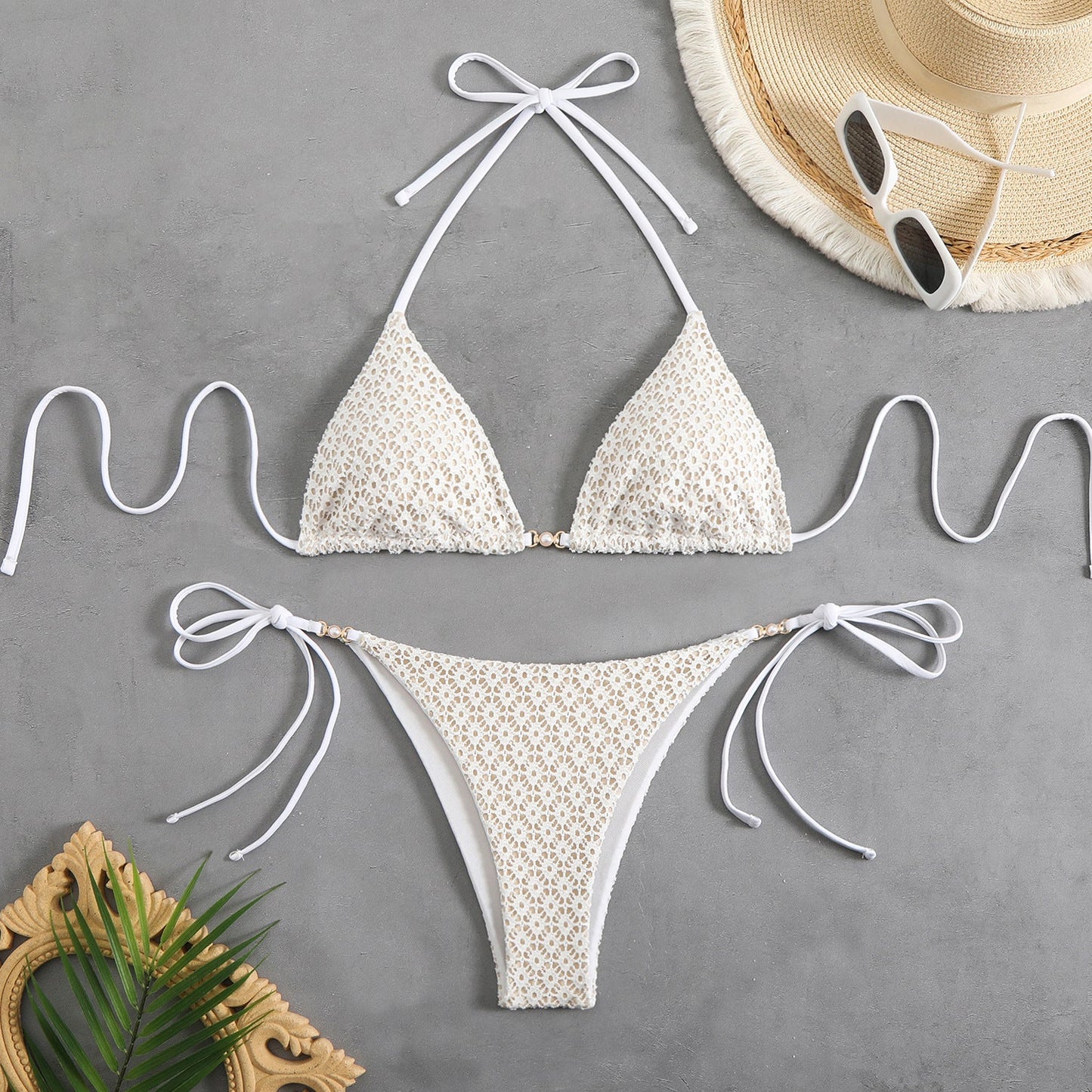 Ensemble de bikini pour femme avec haut triangle, bretelles réglables et bas élastique de berg-feldt