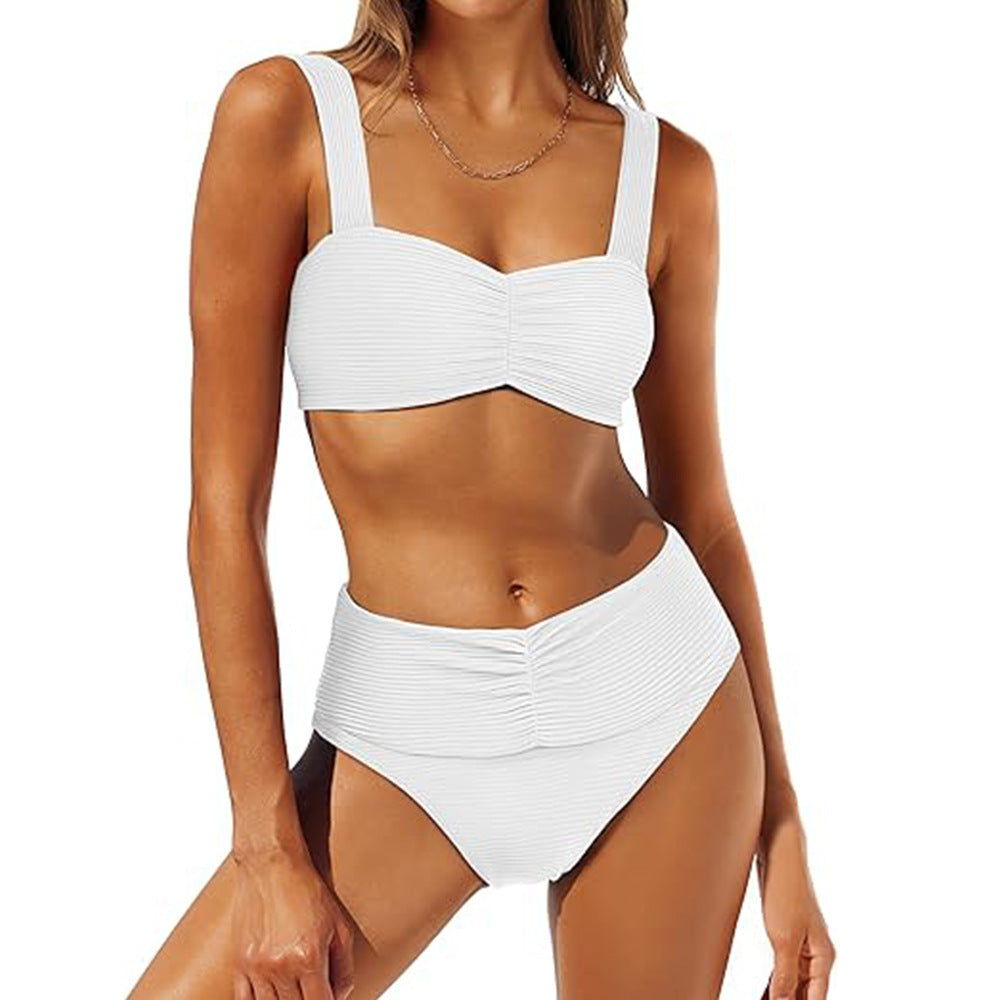 Maillot de bain deux pièces Berg-Feldt pour femme : coupe haute, bretelles larges, volants tendance