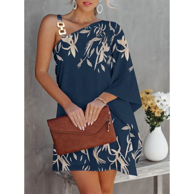 Asymmetrisches Damenkleid mit Blumenmuster und One-Shoulder-Ausschnitt von berg-feldt