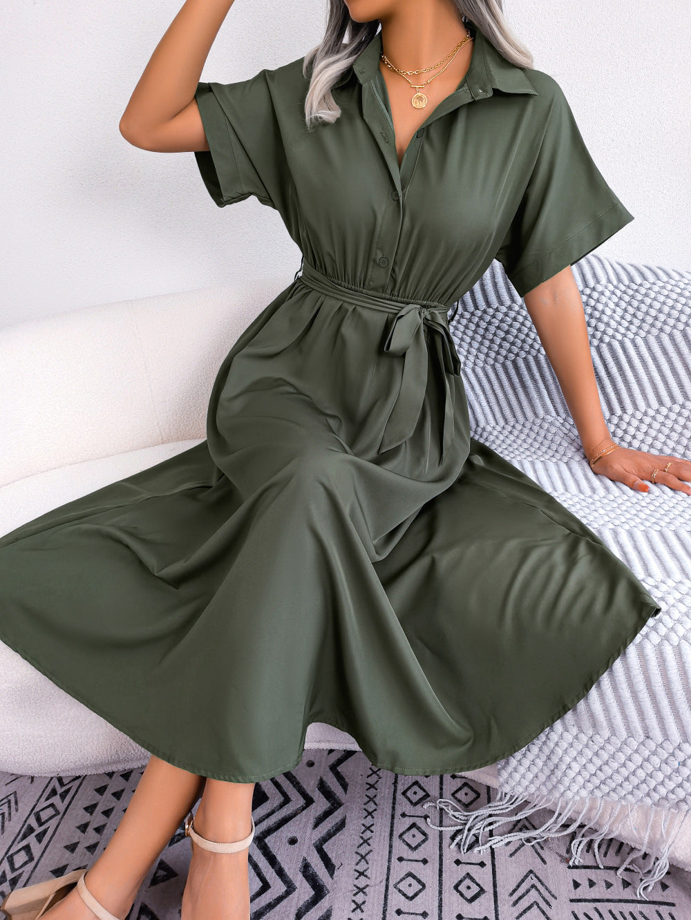 Wickelkleid für Damen mit Gürtel und weitem Rock von berg-feldt