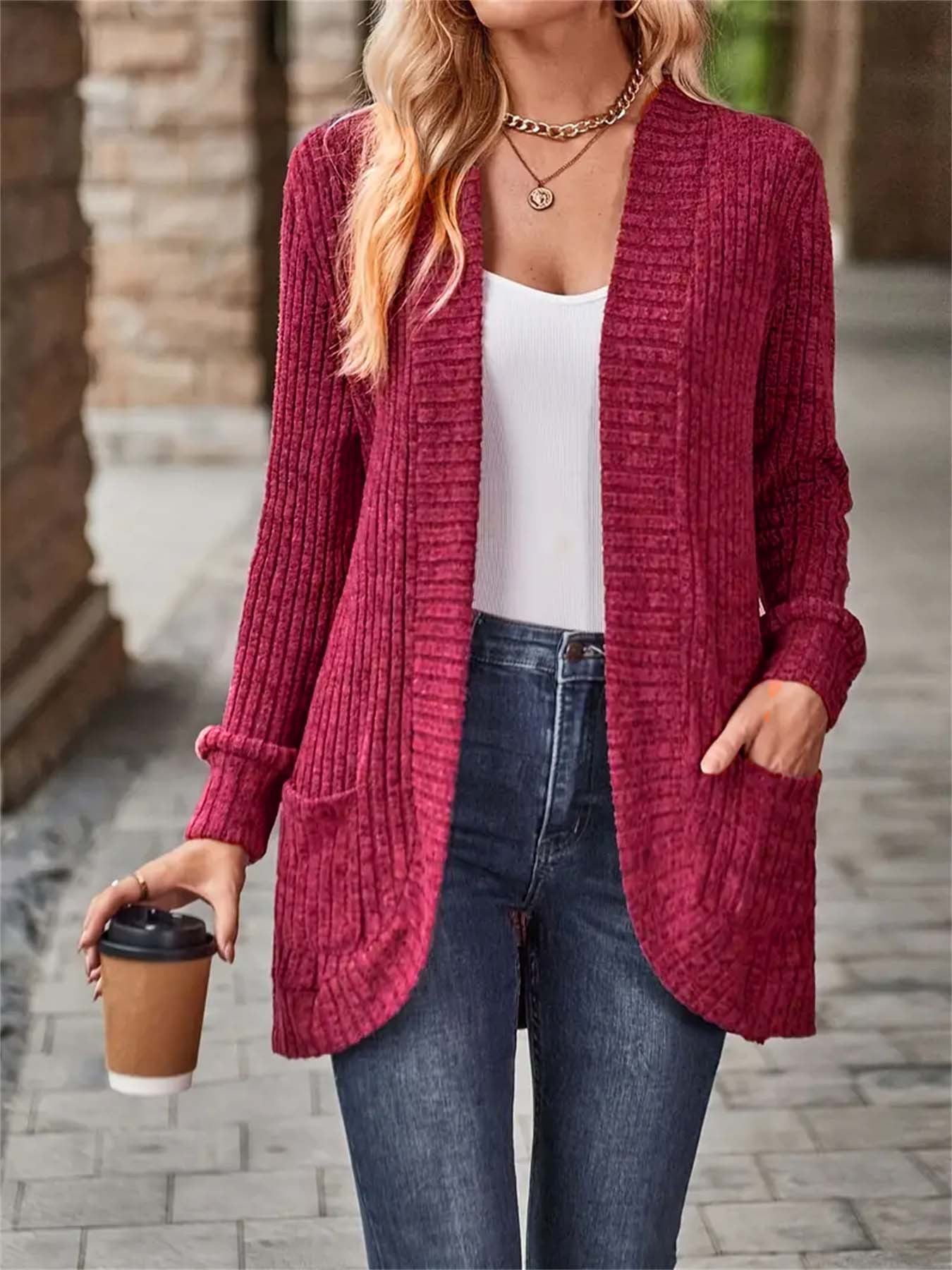 Gilet femme ouvert avec surface texturée et poches pratiques Berg-Feldt