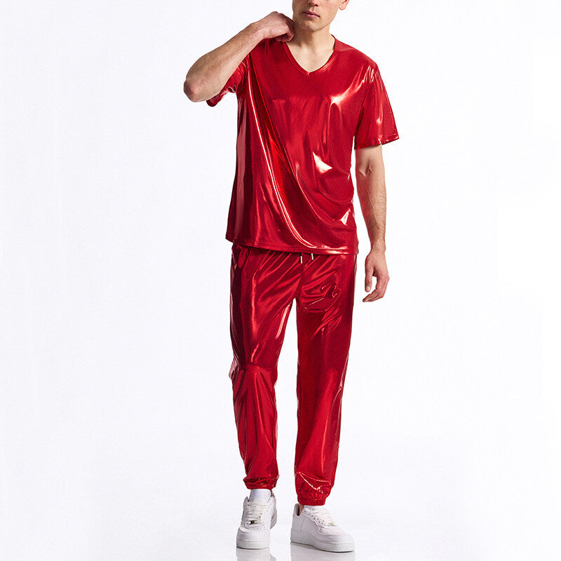 Herren glänzendes Sport-Outfit mit modernem V-Ausschnitt und elastischem Bund Berg-Feldt