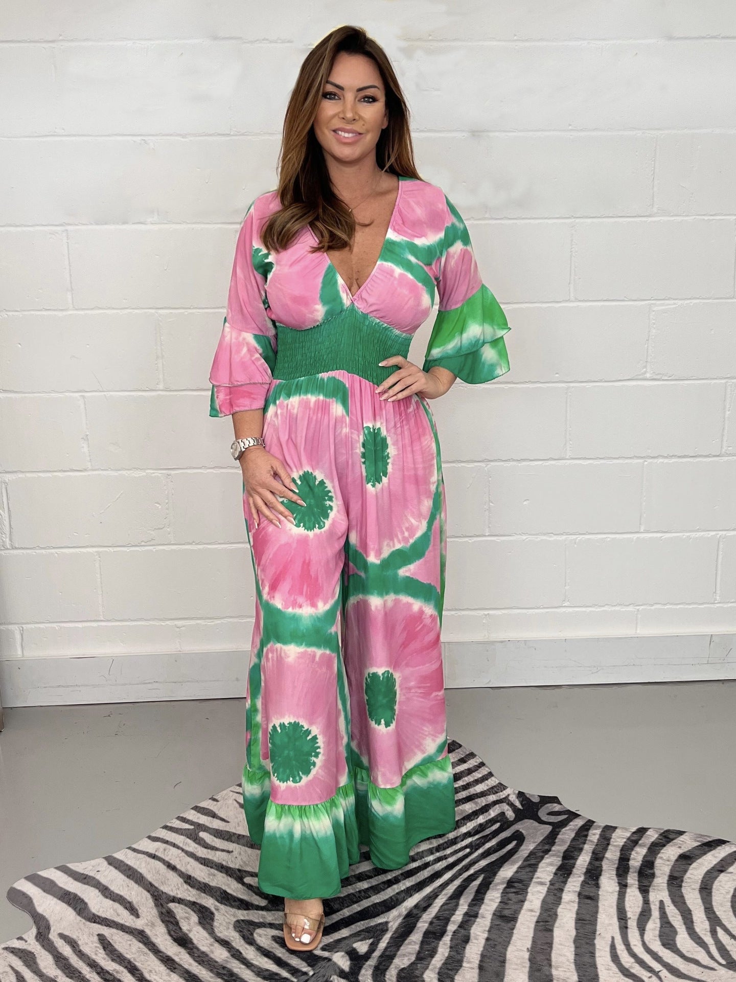 Weitbeiniger Damen-Maxi-Jumpsuit mit farbenfrohem Batik-Print von berg-feldt