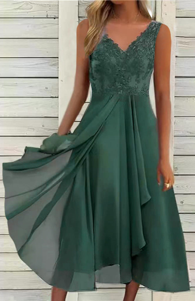 A-Linien Damenkleid mit Spitze und Chiffon-Rüschen von berg-feldt