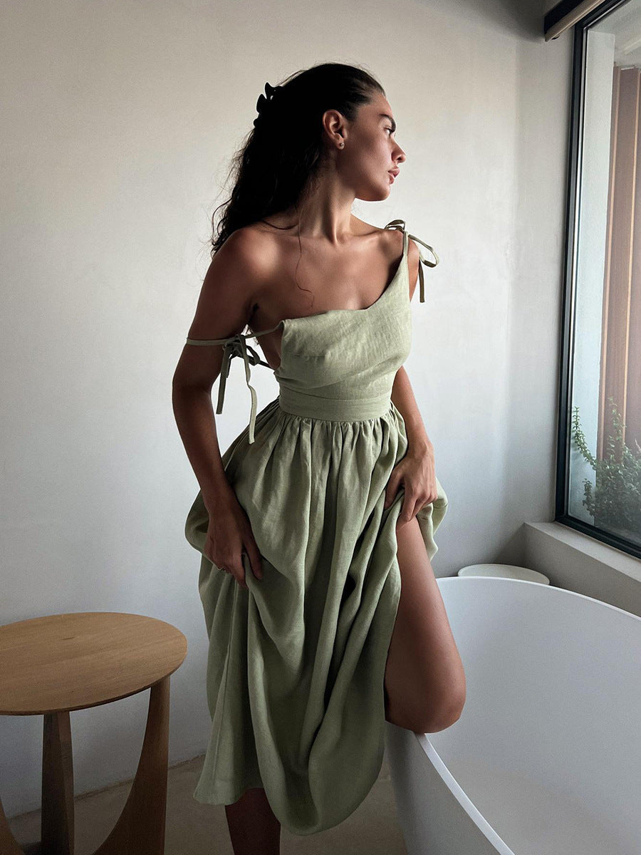 Zeitloses Sommerkleid für Damen mit verstellbaren Trägern von berg-feldt