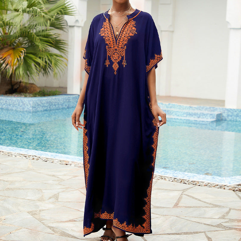 Robe de plage pour femme avec broderies complexes et fentes latérales par berg-feldt