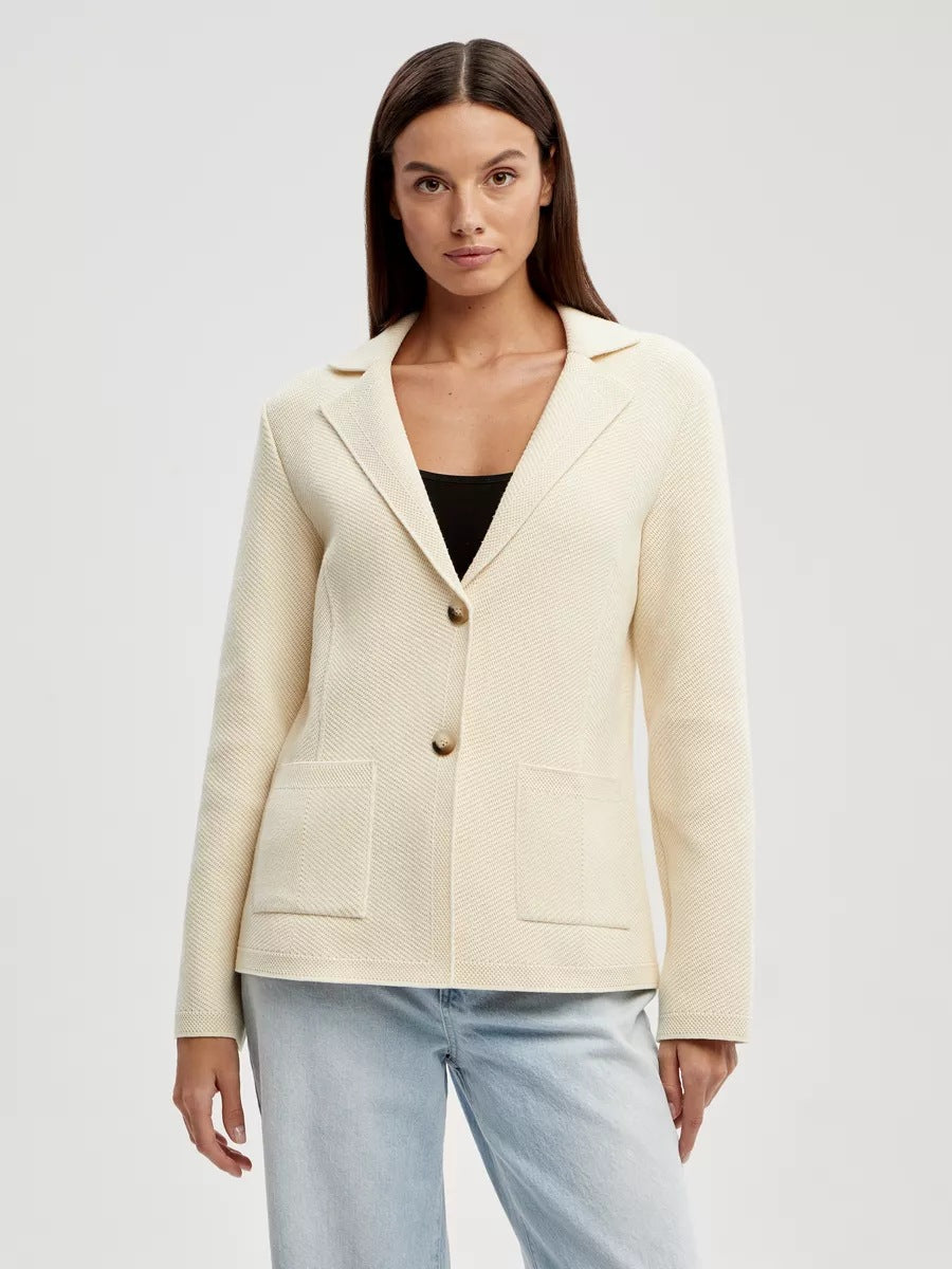 Elegante Damenblazerjacke mit Struktur, Revers und Taschen von berg-feldt