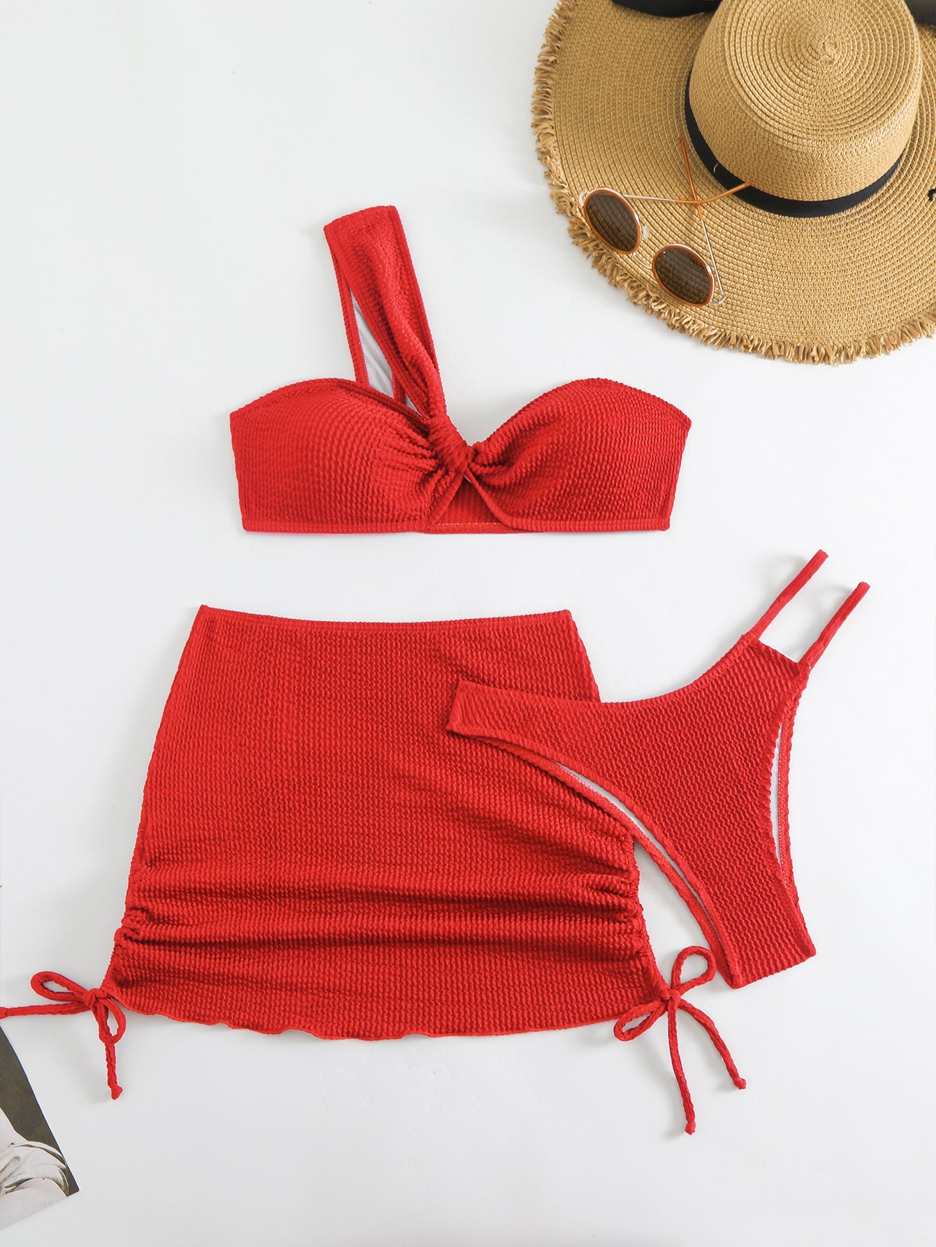 Wickelrock-Bikiniset für Damen mit geknotetem Bandeau-Oberteil von berg-feldt