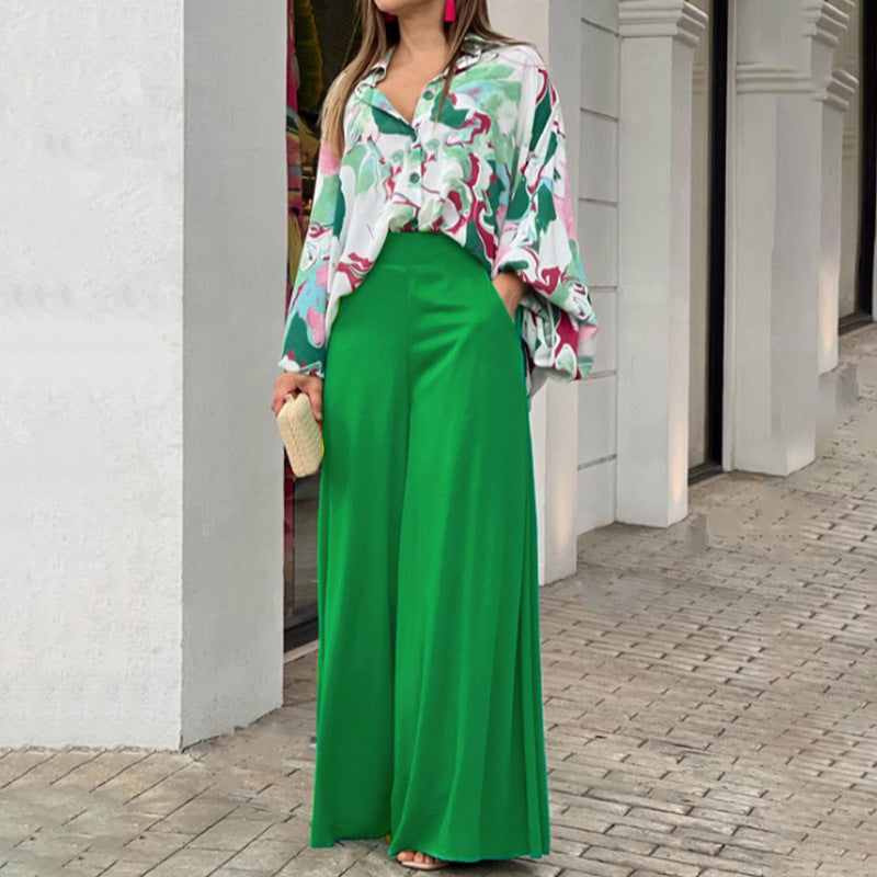 Atmungsaktive, elegante Damenbluse mit farbenfrohem Muster, weiten Ärmeln und lockerem Schnitt von berg-feldt