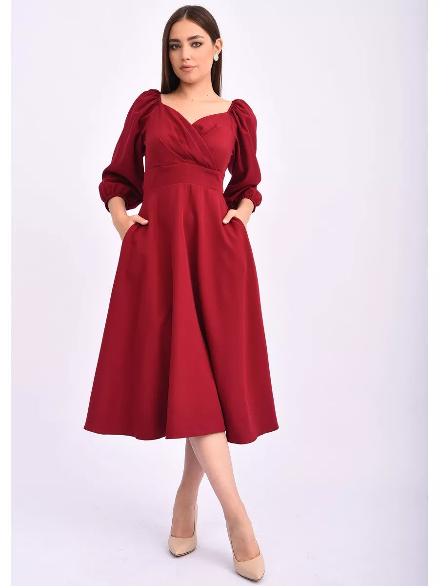 Wickelkleid für Damen mit voluminösen Ärmeln und elegantem V-Ausschnitt von berg-feldt