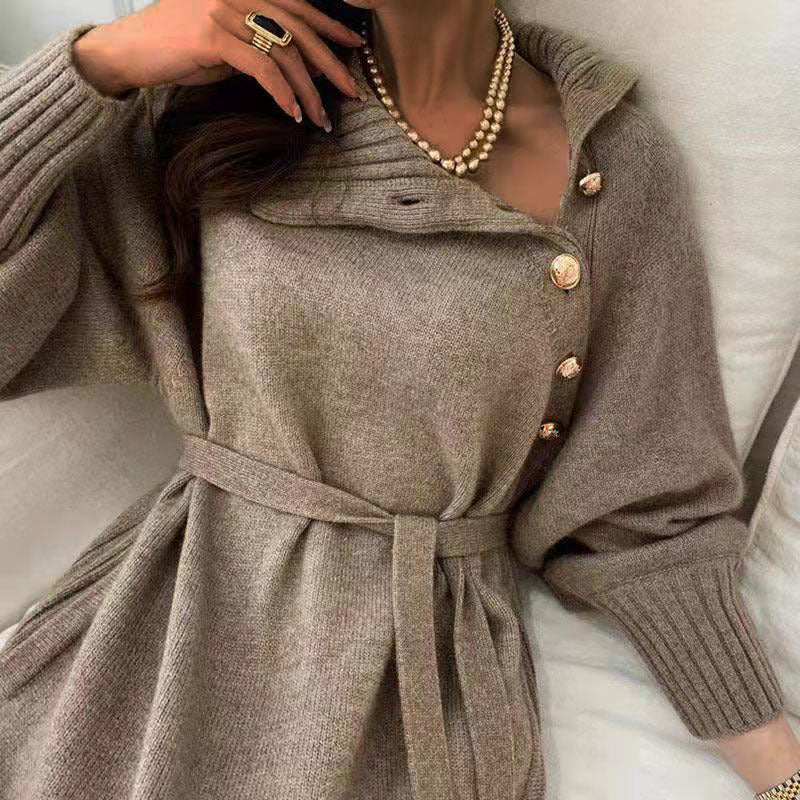 Asymmetrisches Strickkleid mit Knopfelement von berg-feldt