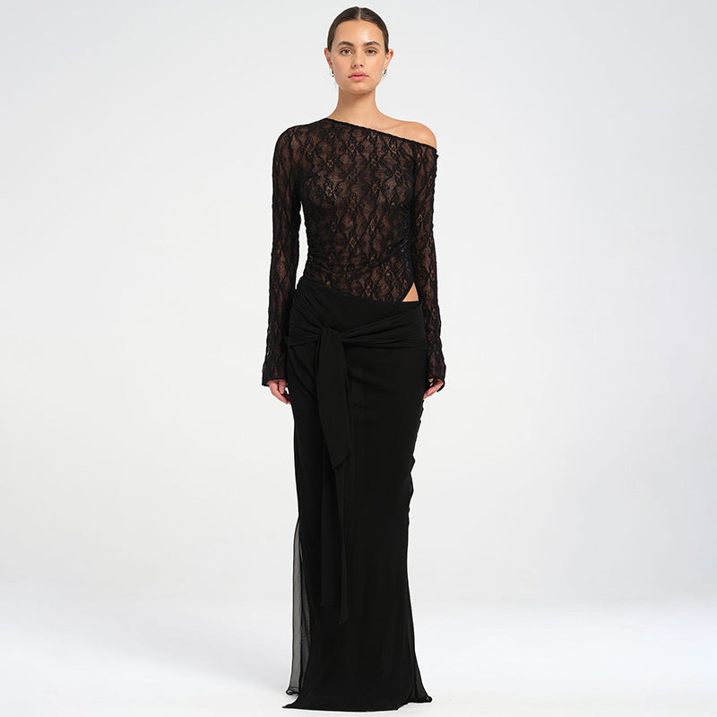 Robe longue élégante à épaule dénudée et dentelle de berg-feldt
