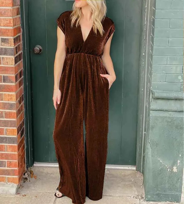 Weitbeiniger Damen Jumpsuit mit V-Ausschnitt in Relaxed Fit von berg-feldt