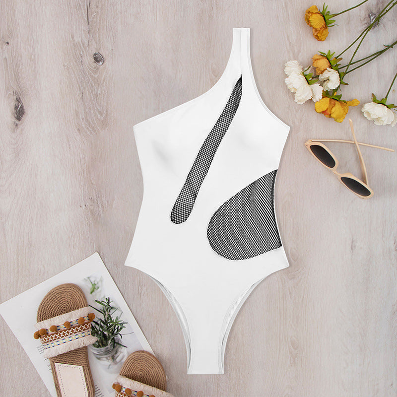 Asymmetrischer Damen-Badeanzug mit atmungsaktivem Netz und berg-feldt Design