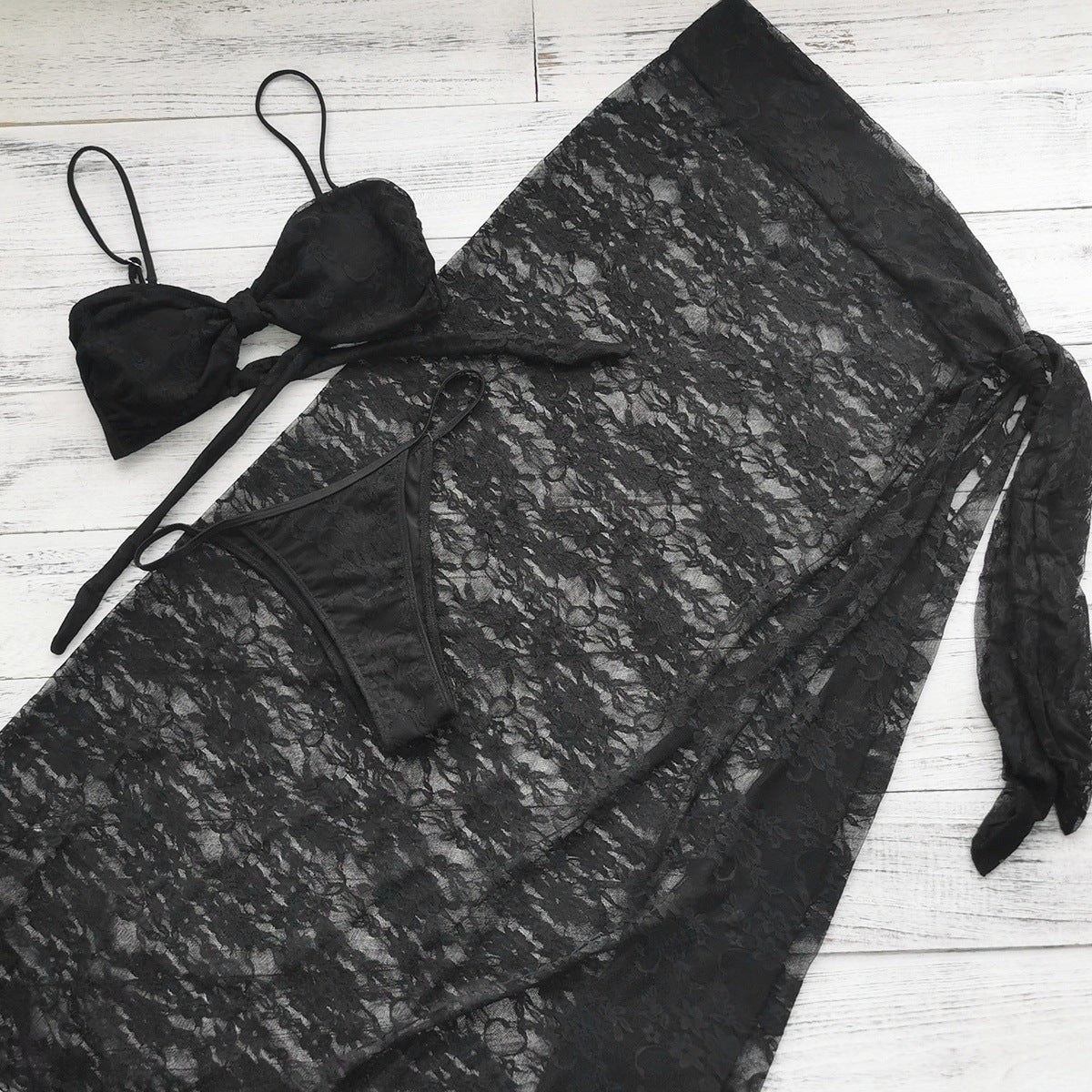 Séduisant bikini pour femme avec dentelle et détails élégants de berg-feldt