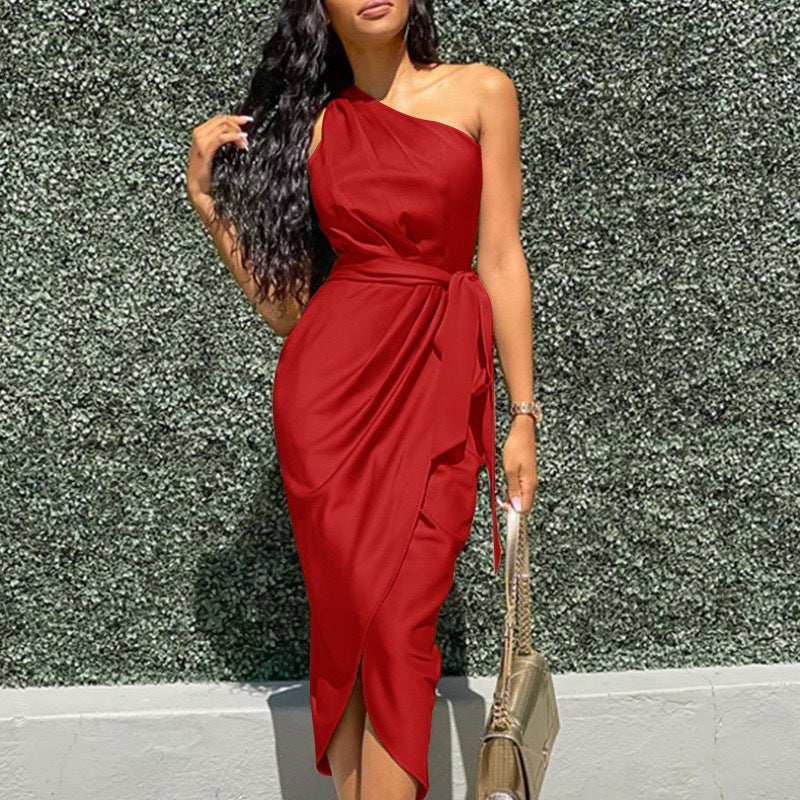 Asymmetrisches Midi-Kleid für Damen mit Taillengürtel von berg-feldt