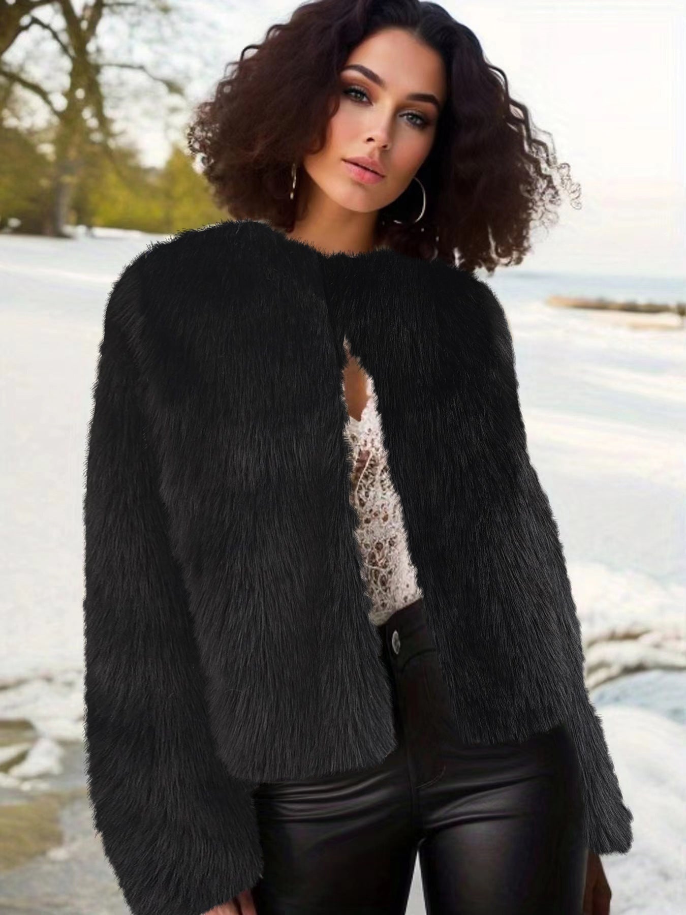 Veste courte de luxe en fausse fourrure pour femme avec manches volumineuses Berg-Feldt