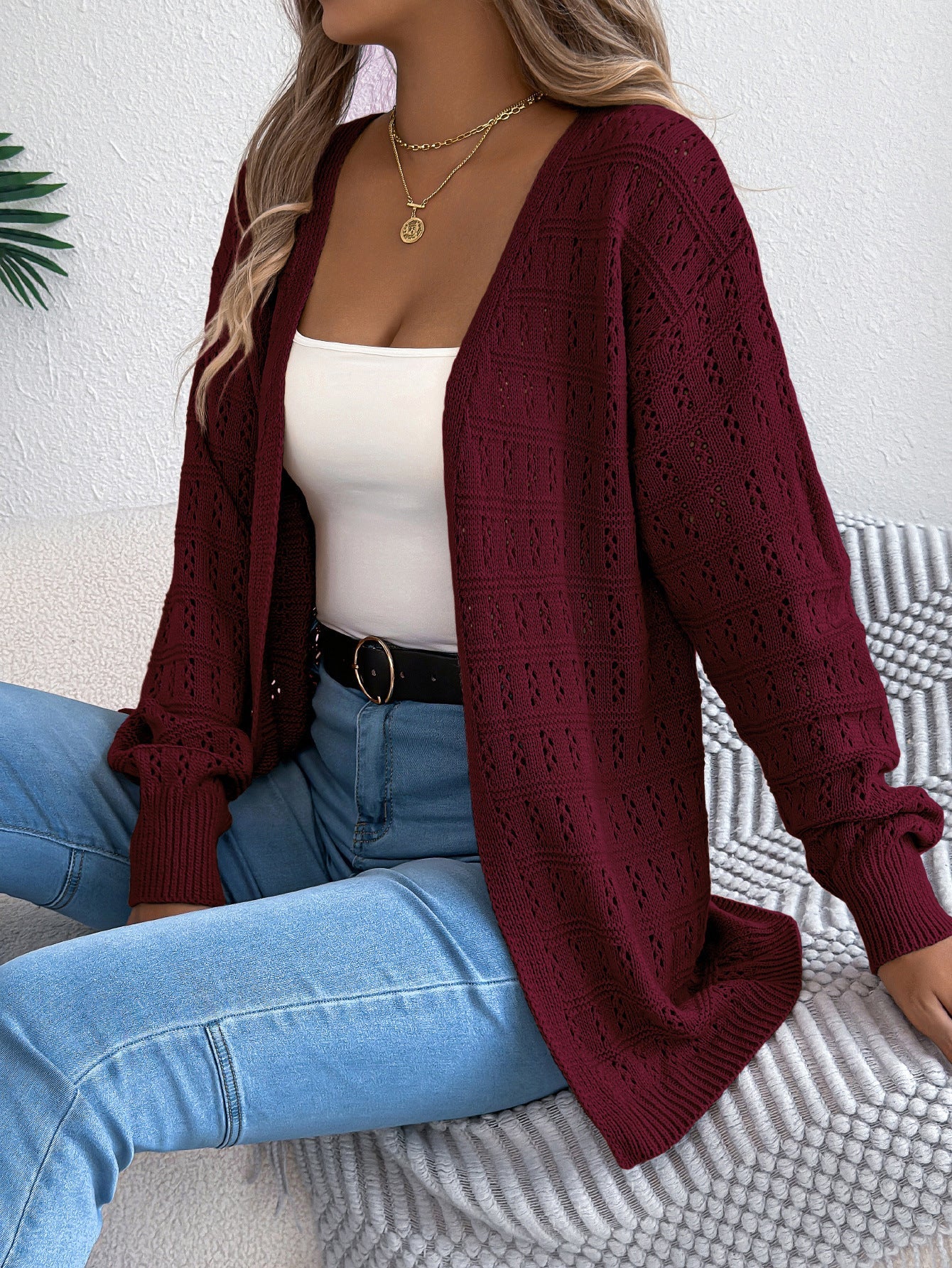 Atmungsaktive Damen Strickjacke mit Lochmuster von berg-feldt