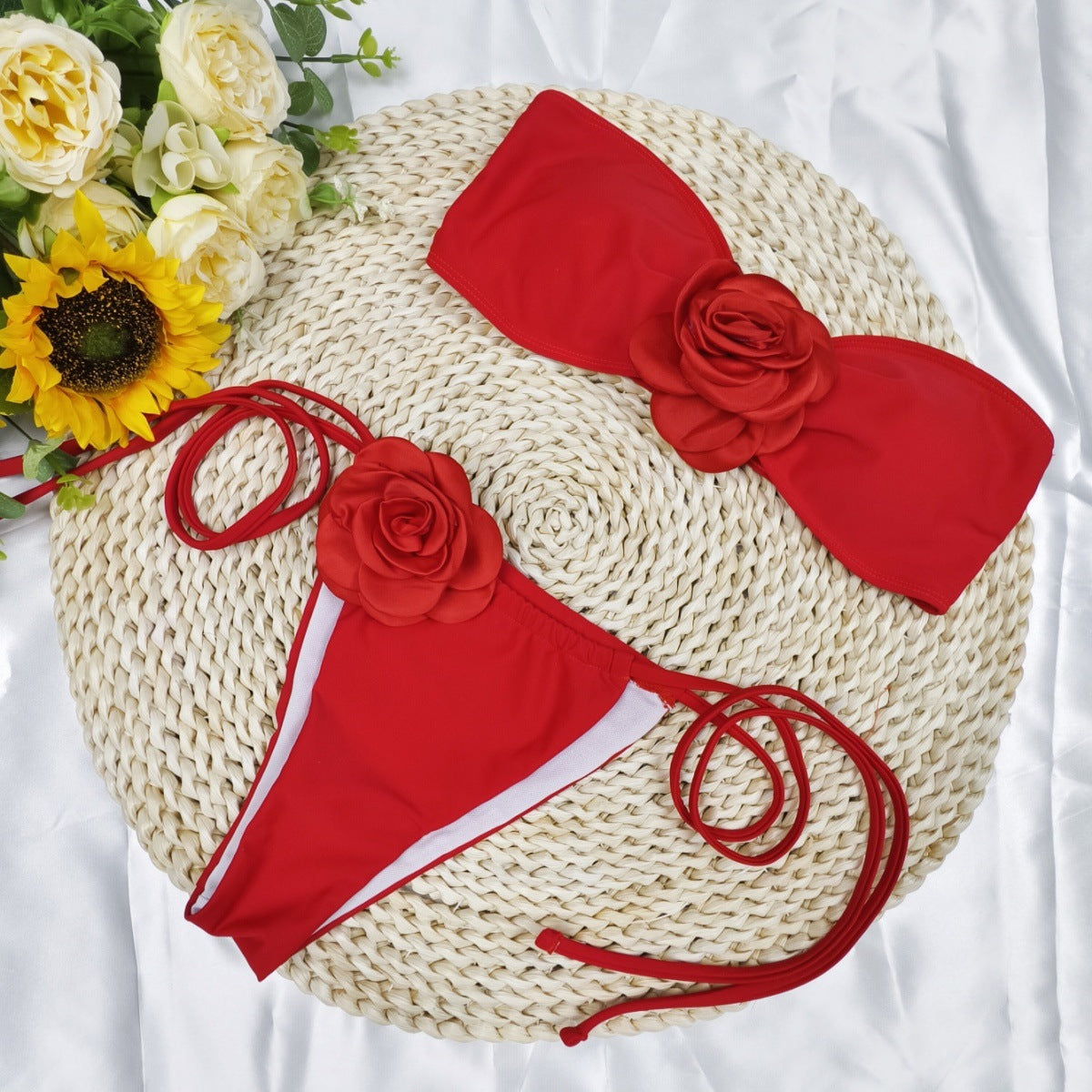 Ensemble bikini pour femme à imprimé floral et détails fantaisie par berg-feldt