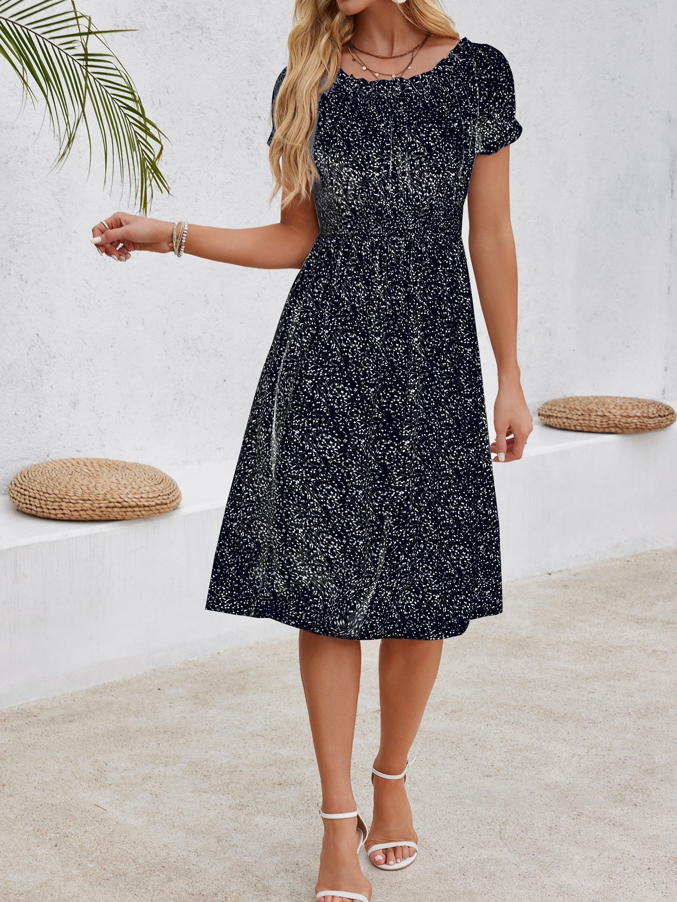 A-Linien-Kleid für Damen mit dezentem Punktmuster und elastischem Bund von berg-feldt