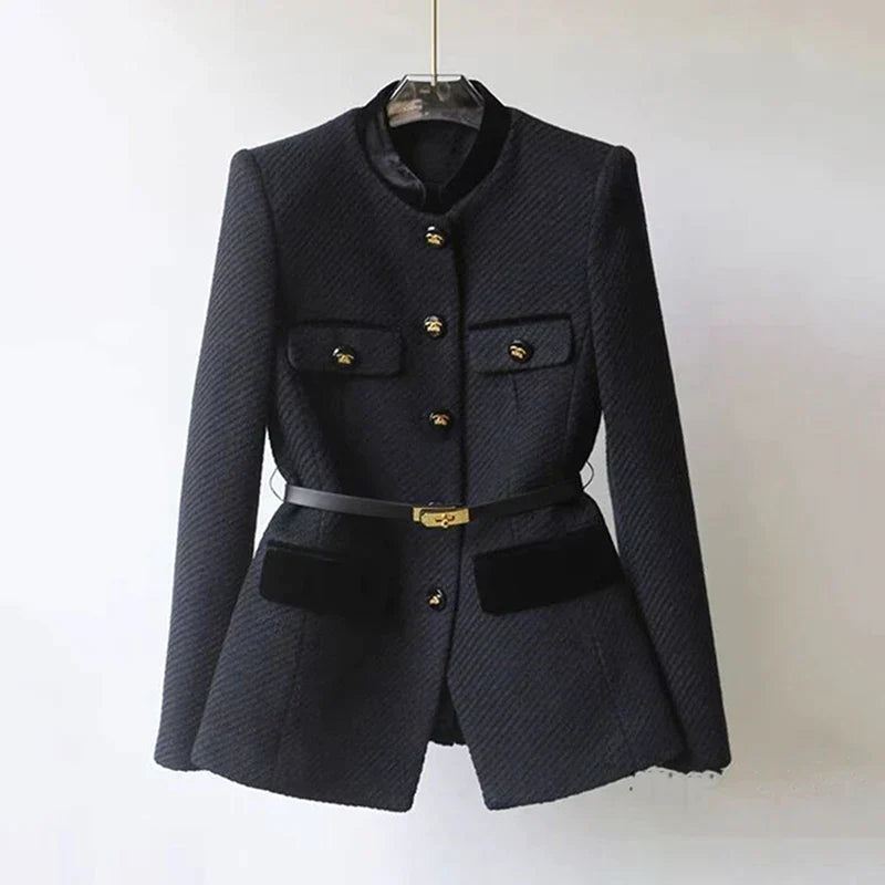 Berg-Feldt | Elegante Jacke mit Knöpfen