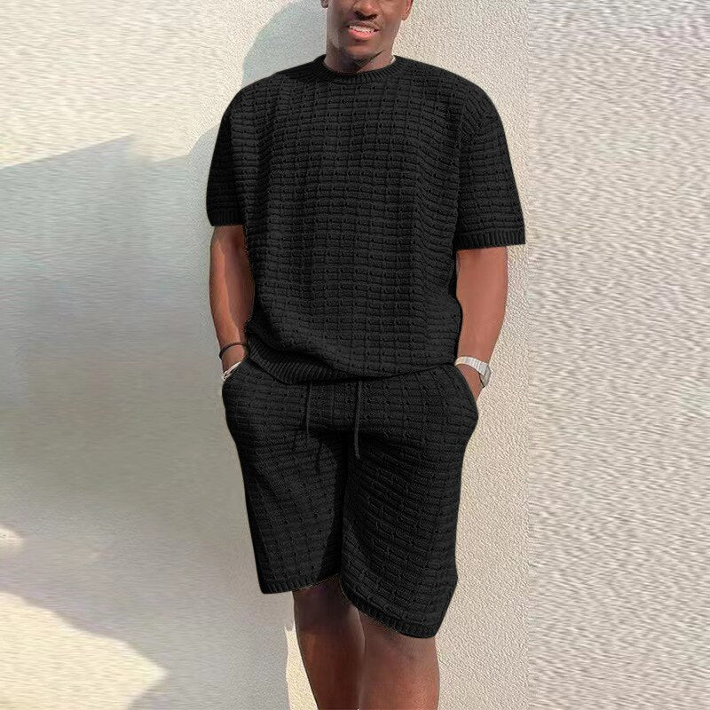 Tenue d'été chic pour homme : T-shirt et short – Monte