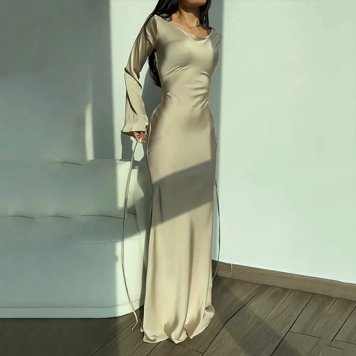 Robe élégante à manches longues Clara ® pour diverses occasions