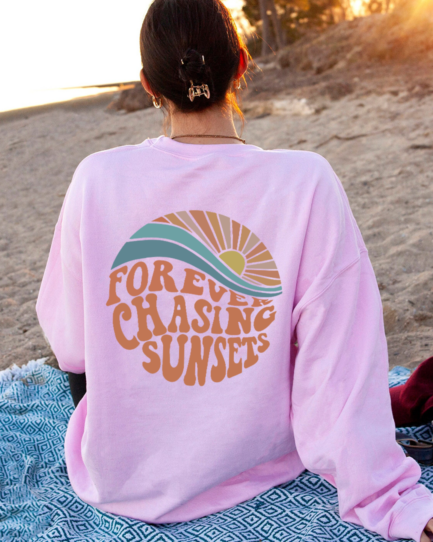 Fudus Crewneck : À la poursuite des couchers de soleil, pour toujours.