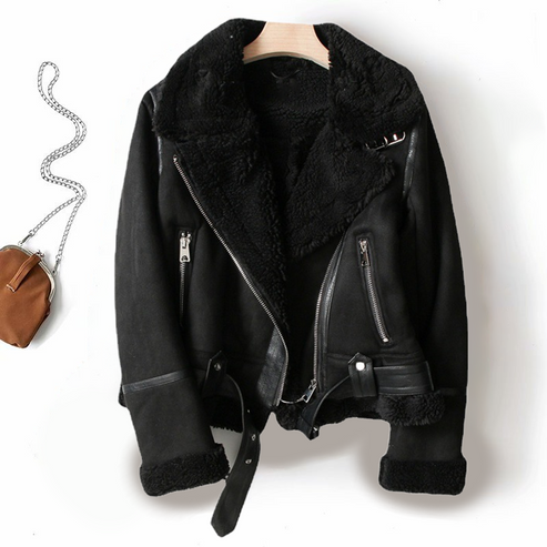 Berg-Feldt | Faux Schaffell Bikerjacke Reißverschlussdetail mit Gürtelabschluss
