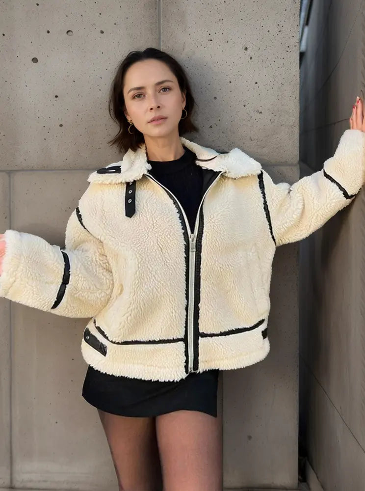 Berg-Feldt | Lässige Jacke mit Pelzkragen und Farbblockierung