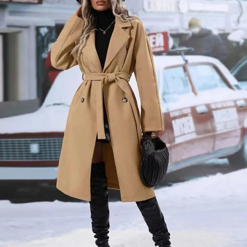Berg-Feldt | Einfaches und Stilvolles Winterkleid
