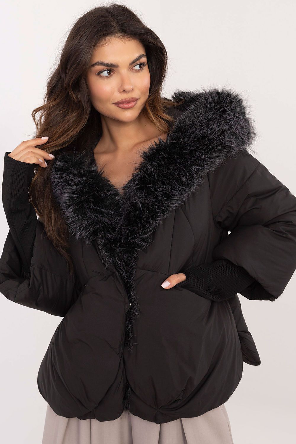 Berg-Feldt | Gefütterte Jacke Kapuze mit Pelzrand Warm und Stilvoll