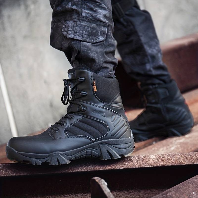 Bottes militaires