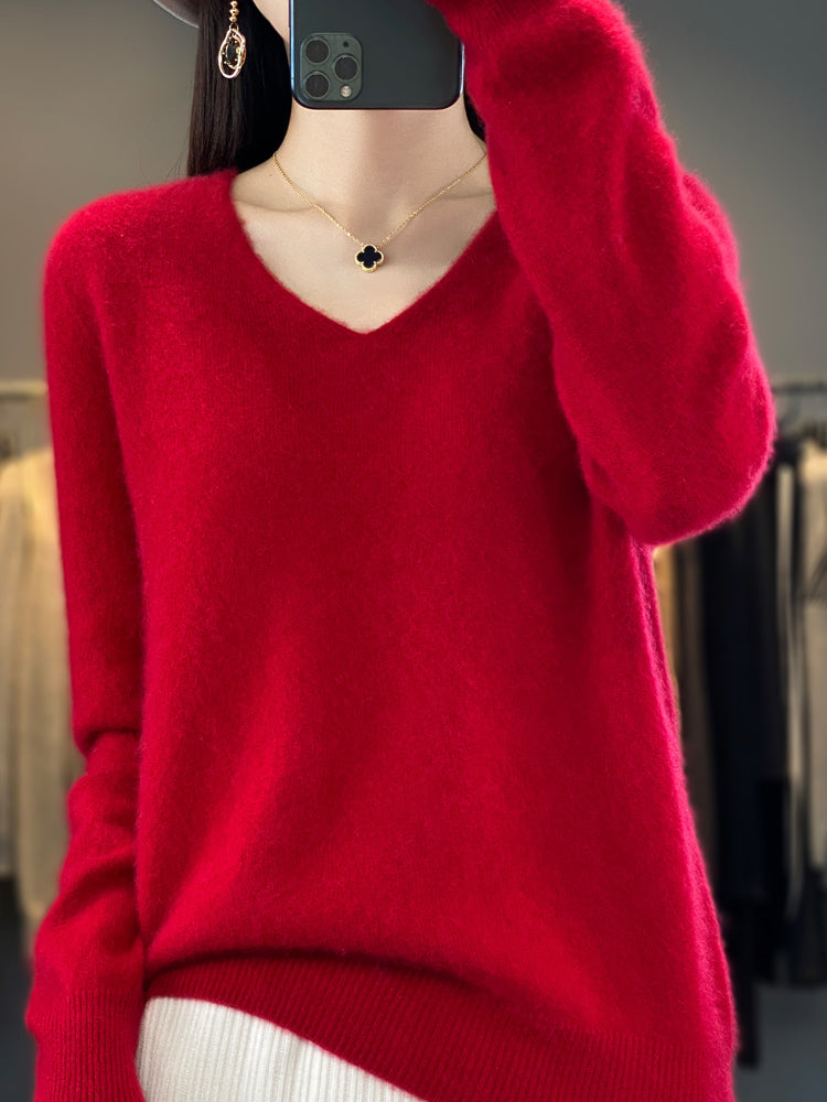 Angenehmer Kaschmirpullover mit V-Ausschnitt von Solaris